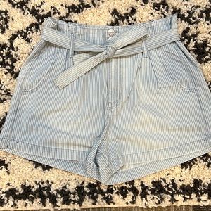 American Eagle Paperbag Mom Shorts